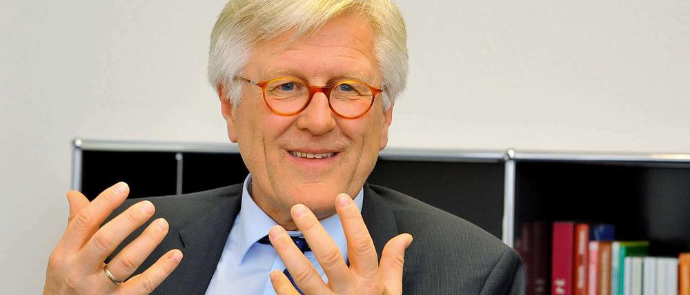 Heinrich Bedford Strohm ist seit November dieses Jahres Vorsitzender des Rates der Evangelischen Kirche in Deutschland (EKD) und seit 2011 Landesbischof in Bayern.