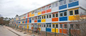 Leben im Container. Für Flüchtlinge wurde ein Heim aus Fertigteilen in Köpenick errichtet.