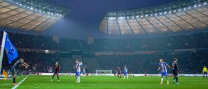Das letzte Spitzenspiel im Olympiastadion: Gegen den FC Bayern München hätte Hertha BSC fast einen Punkt geholt.
