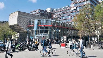 „Lehrknechte“ unerwünscht. Das neue Gesetz wird es den Berliner Universitäten erlauben, Dozenten und Mitarbeiter mit hoher Lehrverpflichtung einzustellen. Die Unis (hier das Mathematik-Gebäude der TU Berlin) wollen davon keinen Gebrauch machen. Foto: imago