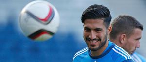 Football - Germany Training - Hilton Glasgow, Glasgow, Scotland - 6/9/15 Germany's Emre Can during training Action Images via Reuters / Russell Cheyne Livepic EDITORIAL USE ONLY.