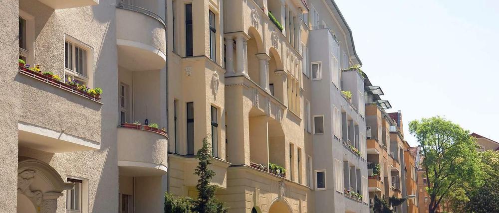 Anders als im übrigen Bayerischen Viertel, das im Zweiten Weltkrieg zu 70 Prozent zerstört wurde, ist der Altbaubestand in der Bozener Straße vollständig erhalten.