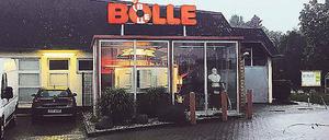 In Kladow erinnert eine übergroße Vitrine an die Meierei Bolle.