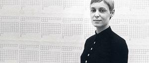 Machte algorithmische Kunst aus Daten und sammelte in ihrem Studioarchiv die Trümmer vorvergangener Technologien: Hanne Darboven.