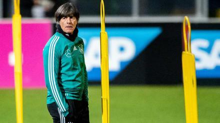 Joachim Löw ist auf der Suche nach Alternativen.