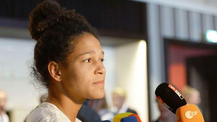 Mit 27 beendet Sasic ihre Karriere als Profifußballerin.