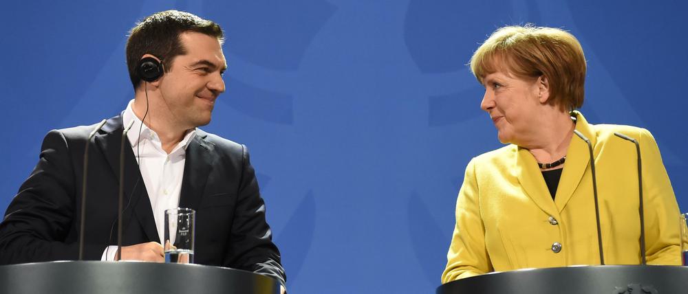 Bundeskanzlerin Angela Merkel und der griechische Ministerpräsident Alexis Tsipras vor der Presse in Berlin