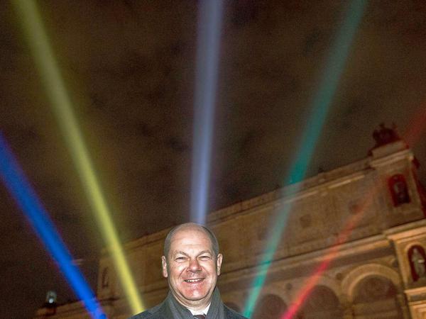 Der Gegner aus Hamburg hat noch gut lachen. Olaf Scholz, Hamburgs Erster Bürgermeister, will am kommenden Sonntag seine absolute Mehrheit bei den Hamburg-Wahlen verteidigen