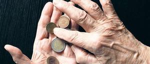 Viele Alte gehen nicht unbedingt wegen des Geldes arbeiten. 