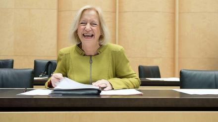Hat gut lachen: Johanna Wanka im Bundesrat.