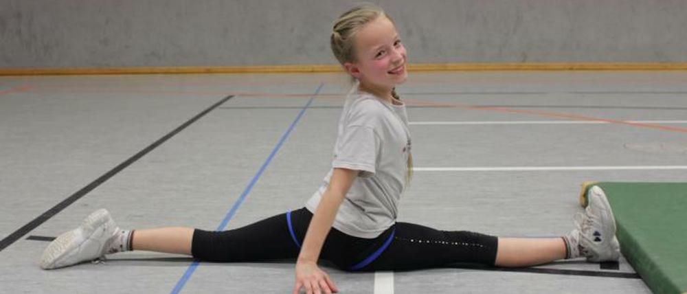 Nach einer Trainingseinheit mit den Cheerleadern, bemerkte unsere Jugendreporterin, wie sehr sie den Sport unterschätzt hat. Auf dem Bild: Gina Schröder (12).