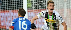 Gladbachs Patrick Herrmann bejubelt sein Tor zum 2:0 in Offenbach.