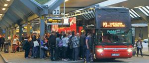 Bitte einsteigen. Der Zentrale Omnibusbahnhof soll so umgebaut werden, dass es mehr Haltestellen gibt. 