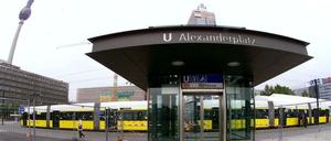Schicker Fahrstuhl am Alexanderplatz. Aber so ein Bauwerk zu errichten, ist oft gar nicht so einfach. 