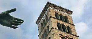 Schön hier. Aber leider ziemlich marode. Der bauliche Zustand der Friedenskirche Sanssouci ist alarmierend.