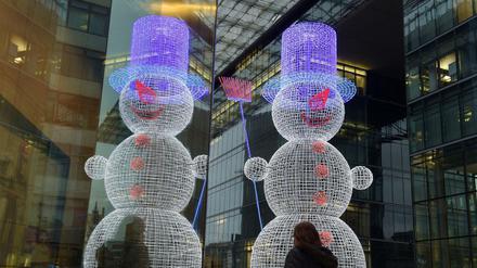 Alles so schön bunt hier. In den Weihnachtstagen wird besonders gerne Strom verschwendet. Muss auch mal sein.