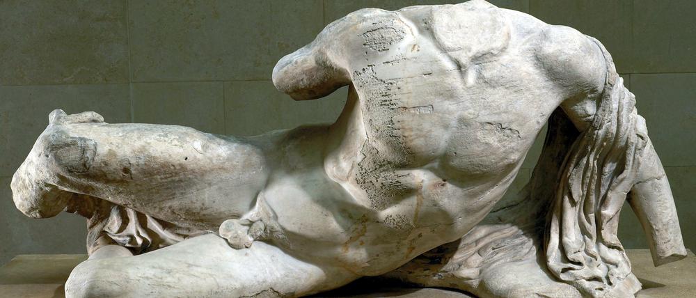 Mürber Marmor. Der von der Athener Akropolis stammende Torso des griechischen Flussgottes Ilissos ist jetzt in der Petersburger Eremitage zu sehen. Sonst aber nur im Britischen Museum in London.
