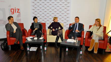 Wolfgang Jamann, Ingrid Müller, Ulrike Scheffer, Wolfgang Hannig und Esther Schweins (v.l.)