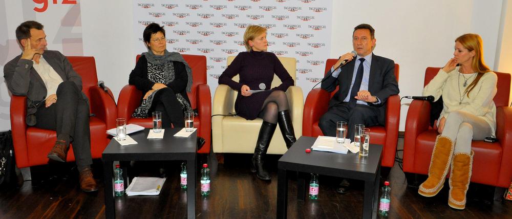 Wolfgang Jamann, Ingrid Müller, Ulrike Scheffer, Wolfgang Hannig und Esther Schweins (v.l.)