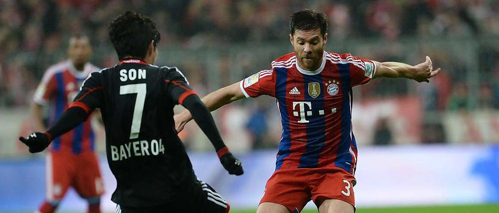 Xabi Alonso (re.) und seine Bayern-Kollegen hatten das Spiel gegen Leverkusen im Griff.