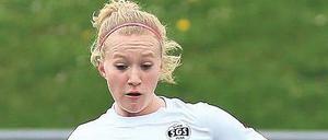 Außenseiter mit Außenrist. Essen und Madeline Gier wollen überraschen. 