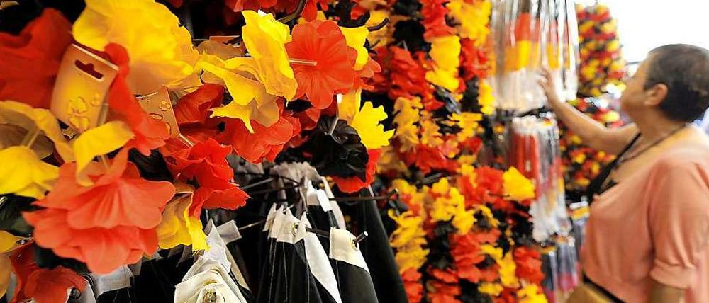 Verkaufsschlager. Schwarz-Rot-Gold kommt zurzeit ganz gut an in der Welt.