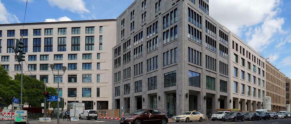 Der Status quo (am 16. Mai). Mit rund 270 Läden und Lokalen auf 76 000 Quadratmetern wird das Einkaufszentrum eines der größten in Berlin.