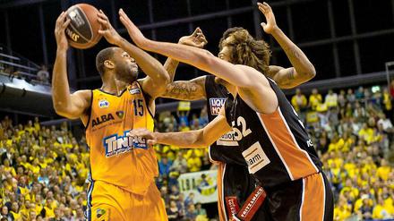 Der Ball und Reggie Redding waren in Spiel drei gegen Ulm nicht die besten Freunde.