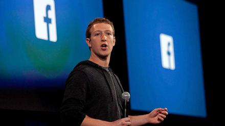 Konzernchef Zuckerberg will kräftig investieren, um sich im Wettbewerb mit Google und Co. um Werbebudgets abzusetzen.