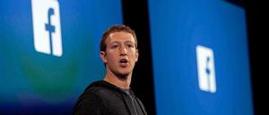 Konzernchef Zuckerberg will kräftig investieren, um sich im Wettbewerb mit Google und Co. um Werbebudgets abzusetzen.