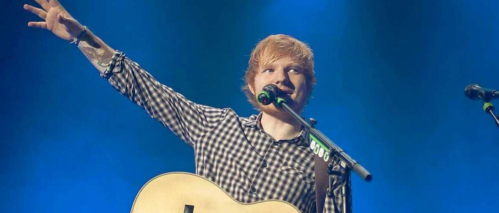 Der Junge mit dem Karohemd. Ed Sheeran rappt gelegentlich auch ein bisschen.