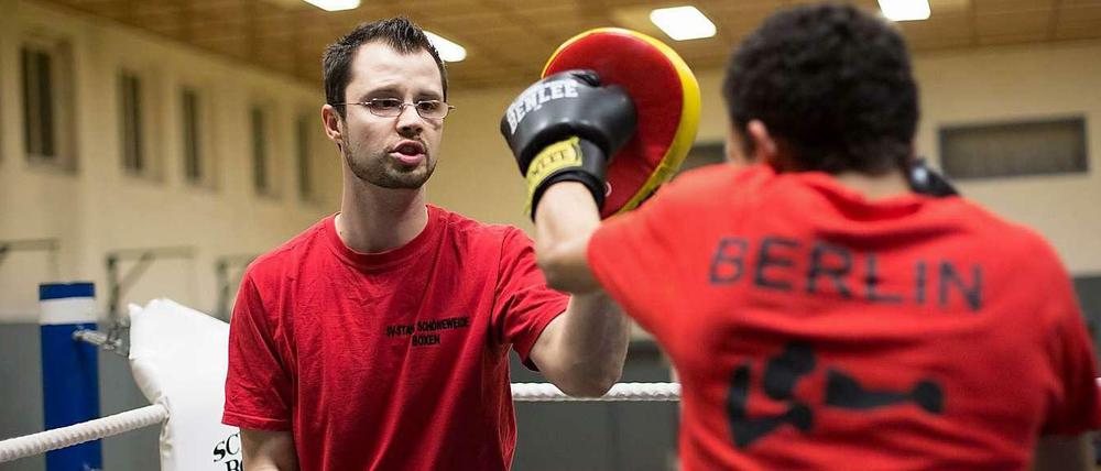 Er kann einiges einstecken. Thomas Gebhardt engagiert sich als Boxtrainer beim SV Stahl Schöneweide.