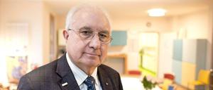 Jürgen Schulz im Kinderhospiz Sonnenhof, das die Stiftung 2002 eröffnet hatte. Als dieses Bild im vorigen Dezember entstand, leitete Schulz noch den Vorstand.