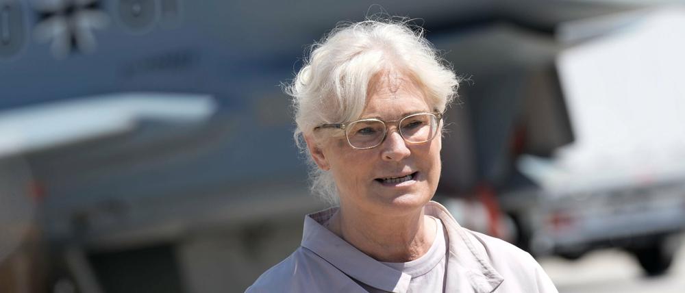 Bundesverteidigungsministerin Christine Lambrecht bei einem Pressestatement.