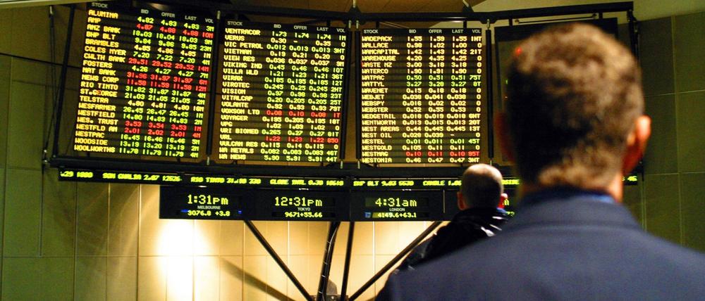 Viele Kleinanleger schauen sich gerne bei erfolgreichen Investoren etwas ab.