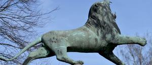 Wahrzeichen. Der Löwe auf dem Bayerischen Platz.