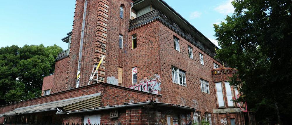 Das Funkhaus Grünau in der Regattastraße verfällt langsam.