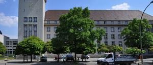 Das Bezirksamt von Tempelhof-Schöneberg ruht derzeit in sich selbst. (Archivbild)