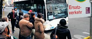 Ersatzverkehr mit Bussen - nicht überall in der Stadt wird das wirklich gebraucht.