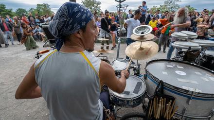 Lauter Musik. Anwohner finden es bisweilen zu lärmig im Mauerpark.