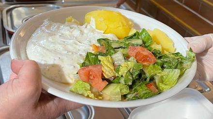 Zur Kältehilfe gehören Übernachtungsangebote, Suppenküchen, Kleiderkammern und medizinische Hilfe. Die Aktion „Warmes Essen“ in Zehlendorf sucht nach einer neuen Küche.
