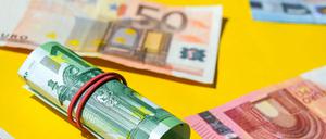 Seit Beginn der Corona-Pandemie gab es einen außergewöhnlich starken Anstieg von Bargeld-Auszahlungen.