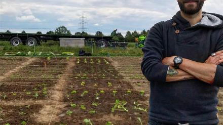 Früher war er Musicaldarsteller, heute arbeitet Kaj Binder auf dem Feld. 