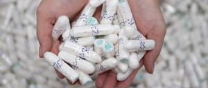 Periodenprodukte wie Tampons gehen ins Geld.