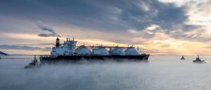 Flüssiggas-Tanker: Statt durch Pipelines soll der Brennstoff per Schiff nach Deutschland kommen.