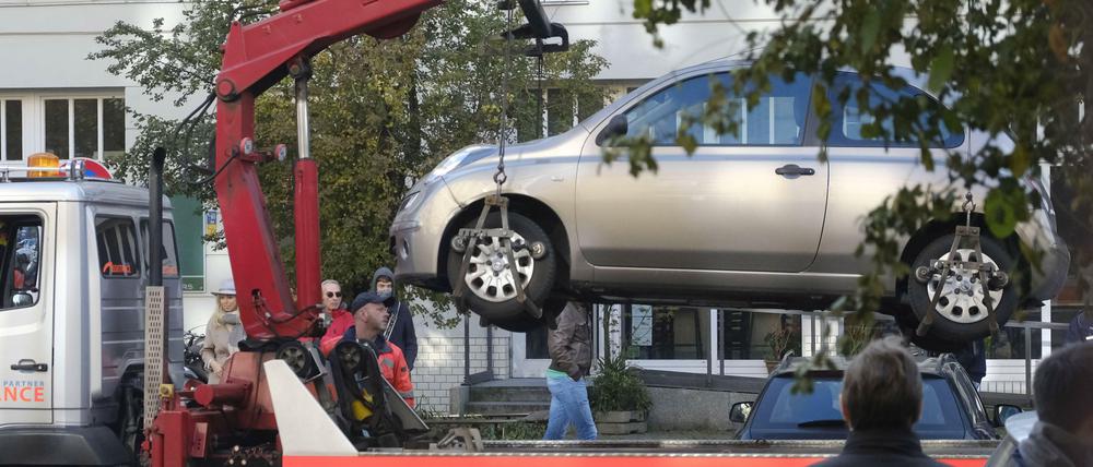 Auto auf einem Abschleppwagen.