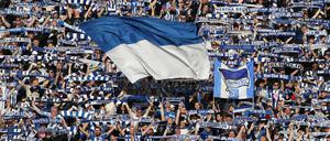 Gute Stimmung bei Herthas Fans in der Ostkurve. 