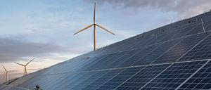 Photovoltaikanlagen sind bei Neubauten inzwischen vorgeschrieben.