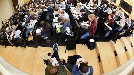 Bessere Betreuung von Studierenden könnte ein Aspekt bei den Hochschulverträgen sein.