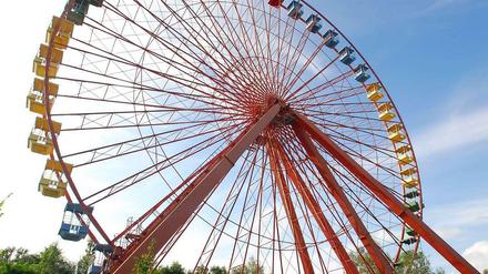 Das Riesenrad ist der Hingucker des Spreeparks und soll deswegen erhalten werden.
